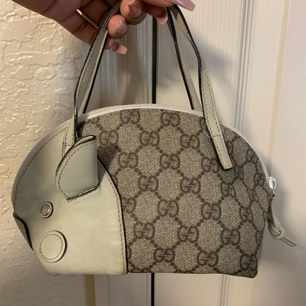 Little girls AUTHENTIC pig shaped Gucci handbag